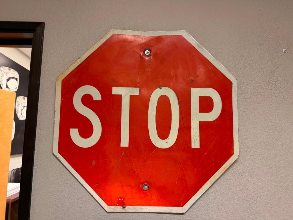 VINTAGE RED AND WHITE OCTAGONAL METAL STOP SIGN - 2