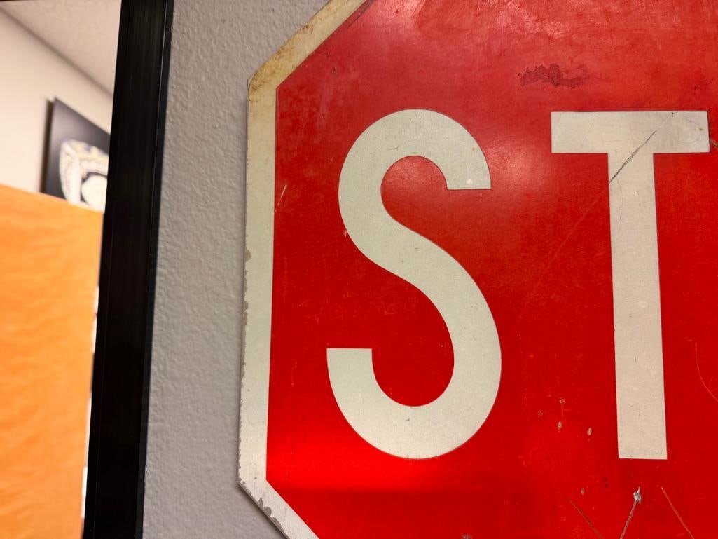 VINTAGE RED AND WHITE OCTAGONAL METAL STOP SIGN - 4