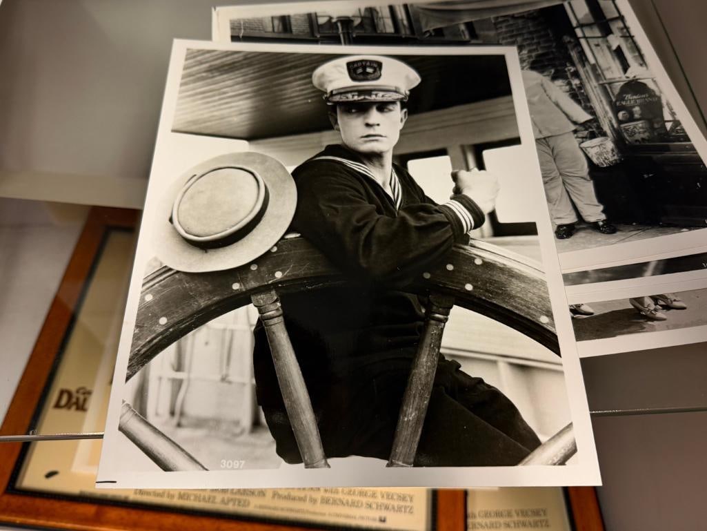 10 VINTAGE BLACK AND WHITE MOVILE FILM PHOTOGRAPHY REPRINTS INCLUDING KATHARINE HEPBURN - 5