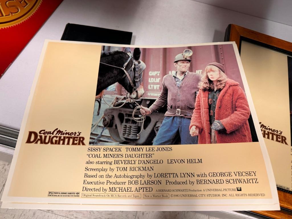 VINTAGE MOVIE LOBBY CARDS FOR " COAL MINER'S DAUGHTER " SEATURING SISSY SPACEK AND TOMMY LEE JONES - 3