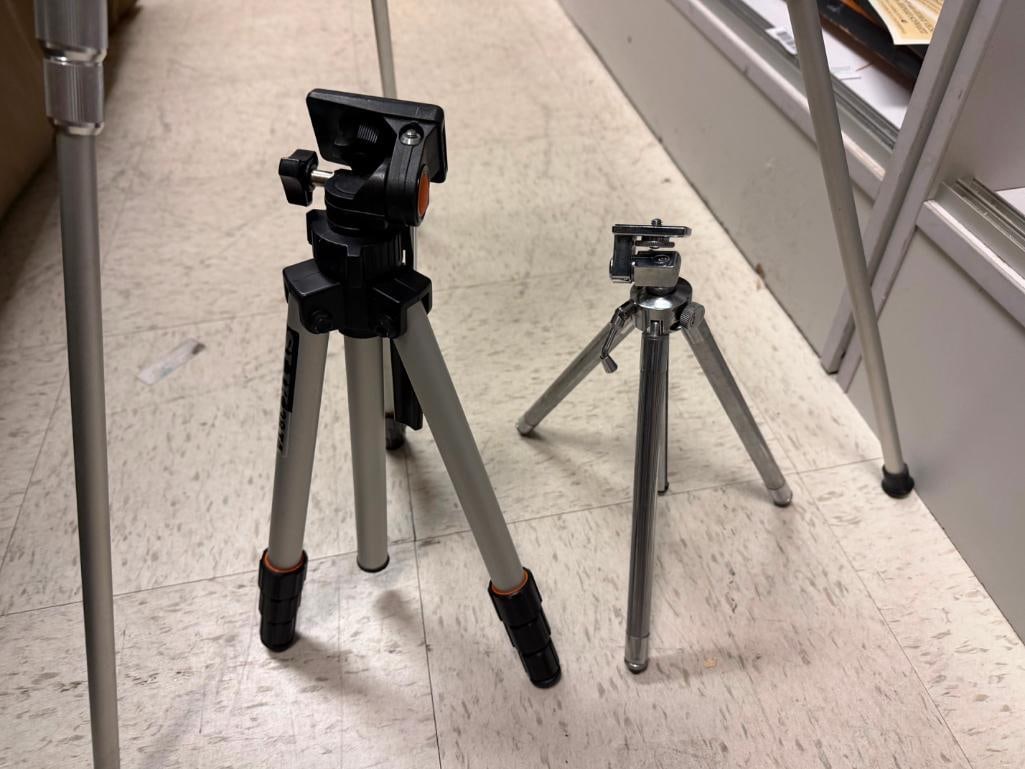 THREE PHOTOGRAPHY TRIPODS INCLUDING VIVITAR, SLIK 38T4, AND SUNSET JAPANESE MADE TRIPOD - 10