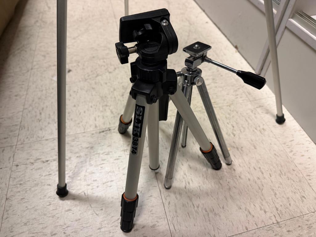 THREE PHOTOGRAPHY TRIPODS INCLUDING VIVITAR, SLIK 38T4, AND SUNSET JAPANESE MADE TRIPOD - 7