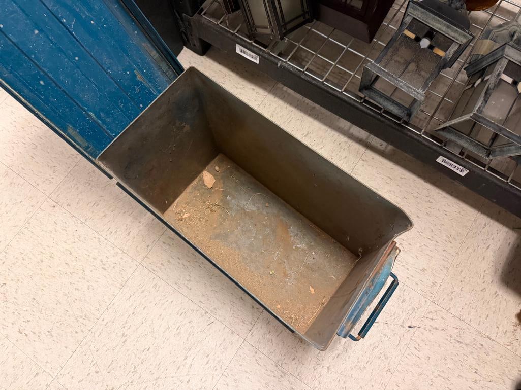 VINTAGE PAINTED BLUE METAL MILITARY AMMO CAN - 6