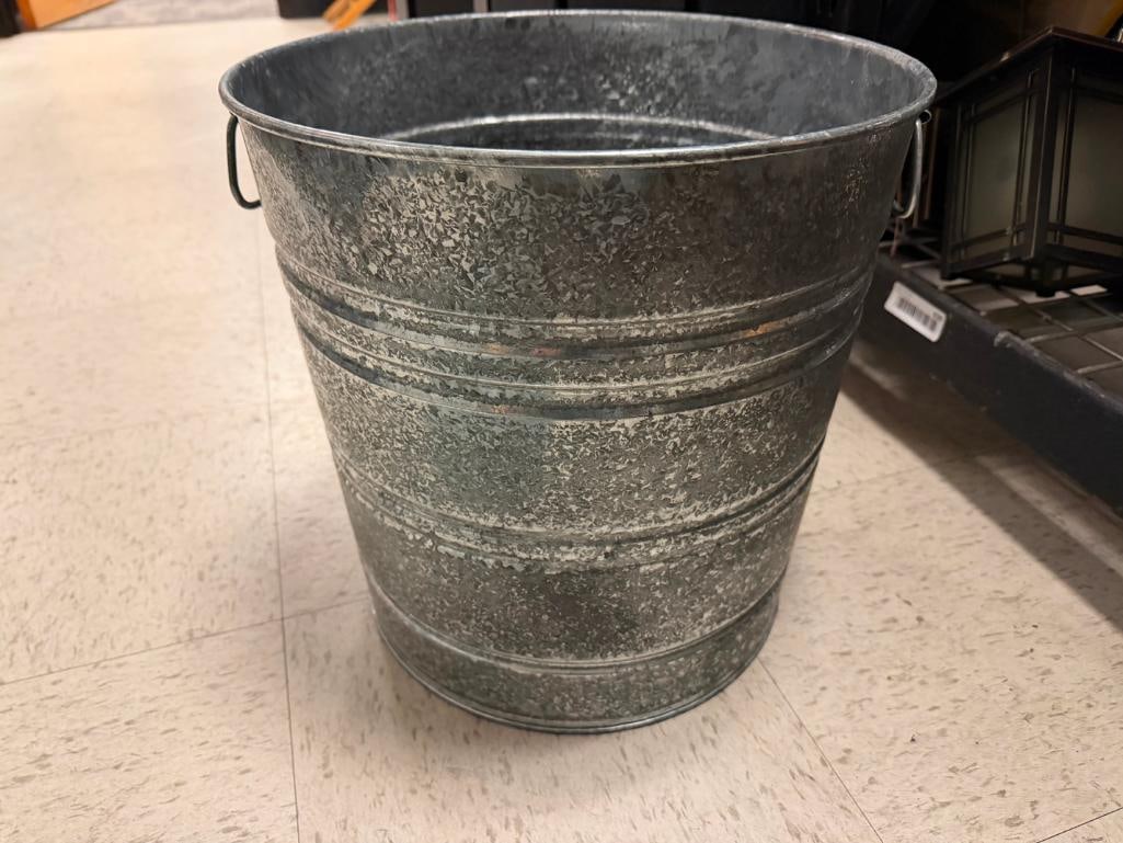 IMPERIAL GALVANIZED METAL ZINC BUCKET WITH LID - 7
