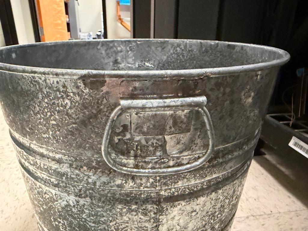 IMPERIAL GALVANIZED METAL ZINC BUCKET WITH LID - 8