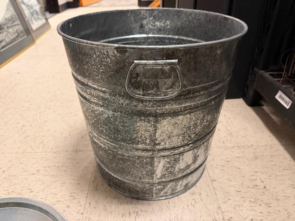 IMPERIAL GALVANIZED METAL ZINC BUCKET WITH LID - 9