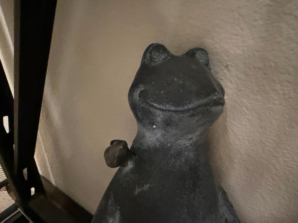 CAST ALUMINUM FIGURAL YARD ART FROG SCULPTURES INCLUDING SPI " FROG FRIENDS " - 18