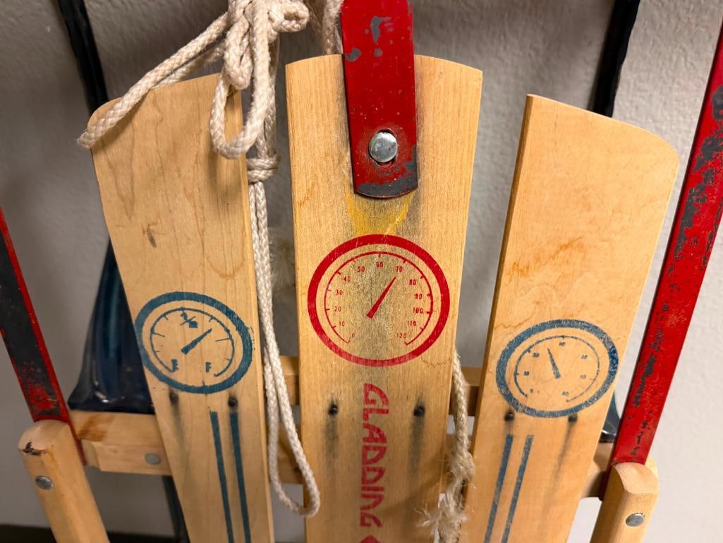 VINTAGE GLADDING CHAMPION FASTBACK SNOW SLED WITH FLOATING STEERING DESIGN - 7