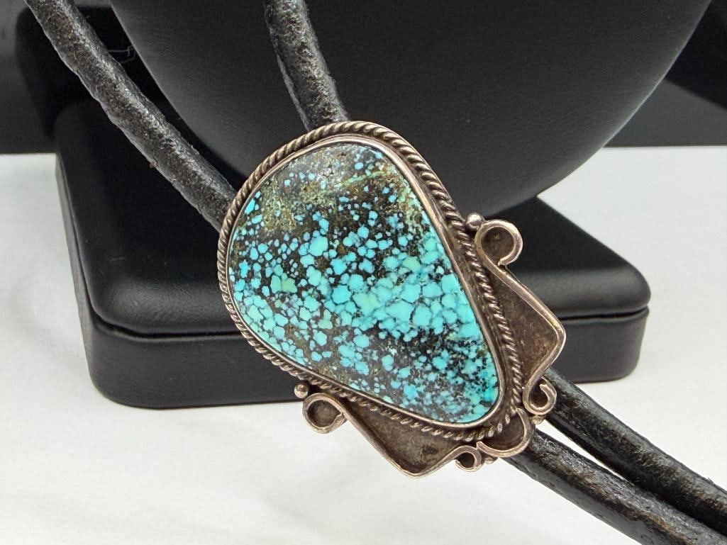 VINTAGE NAVAJO STERLING SILVER TURQUOISE NO. 8 BOLO TIE - 3
