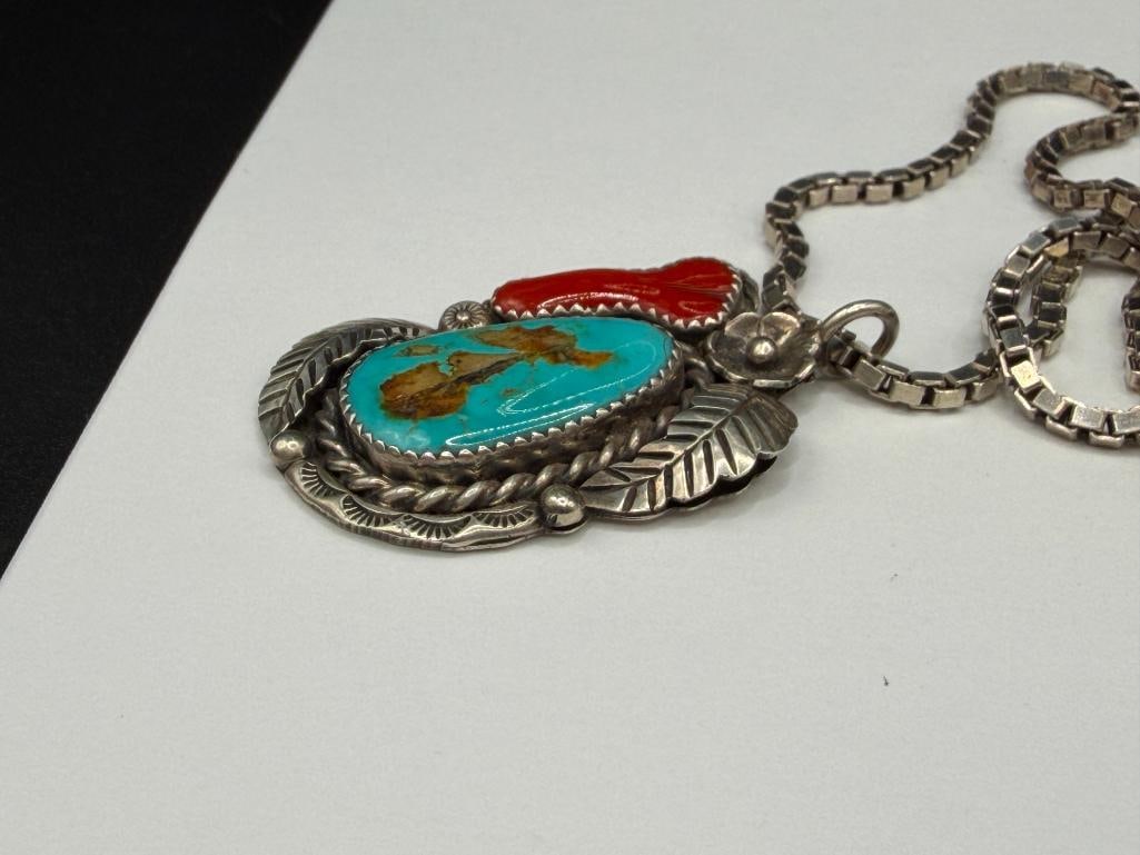 VINTAGE NAVAJO ARTIST SIGNED STERLING SILVER TURQUOISE AND CORAL PENDANT ON ITALIAN STERLING CHAIN - 4
