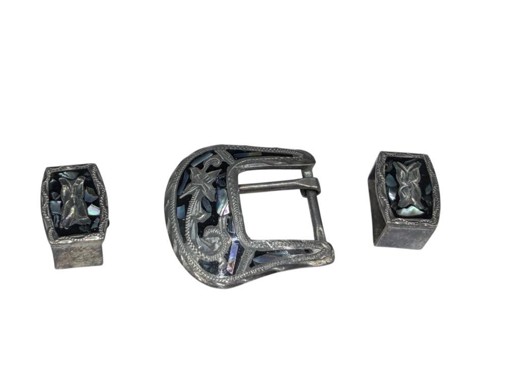 VINTAGE STERLING SILVER MEXICO MADE ABALONE INLAY AND BLACK ENAMEL BELT BUCKLE AND LOOPS: MARKED "GFIS MEXICO" ON BUCKLE AND A LOOP 1 1/2" BUCKLE, 34.62 GRAMS