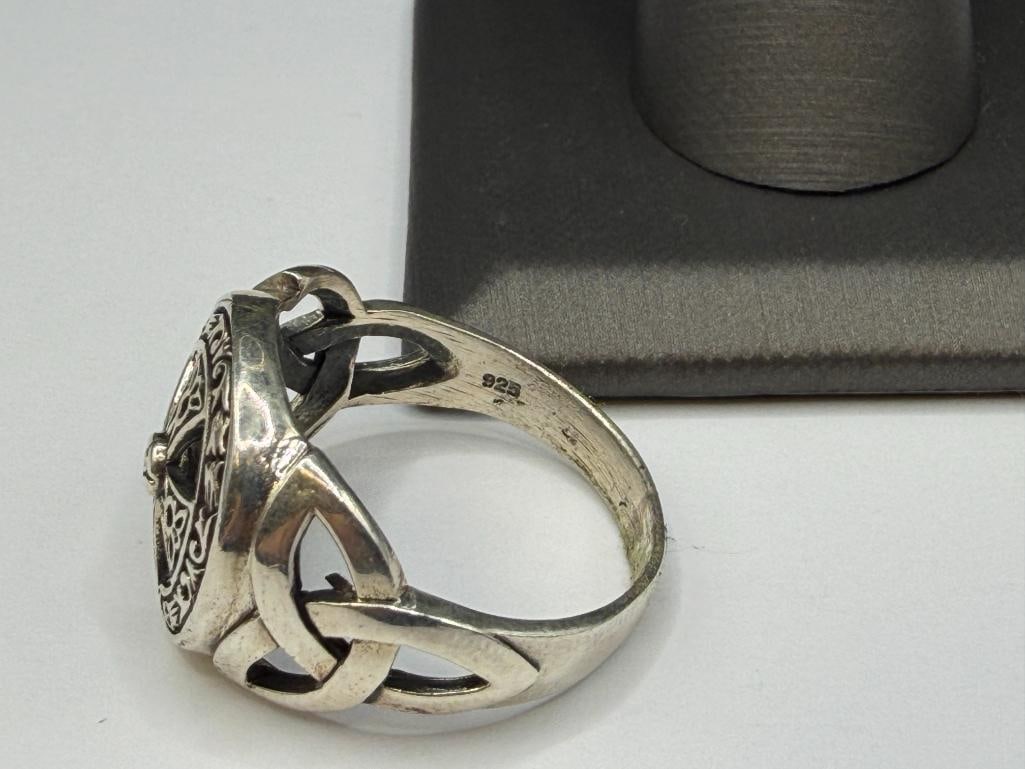 MEN'S STERLING SILVER CELTIC CROSS PIERCED DESIGN RING - 5