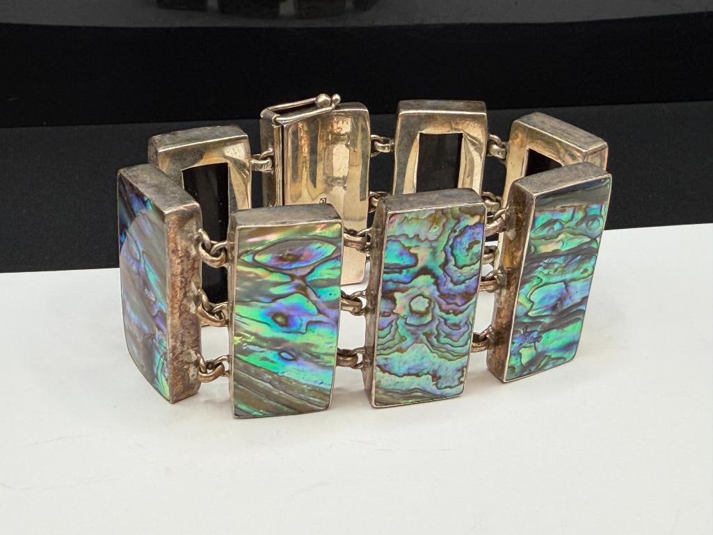 VINTAGE HANDMADE STERLING SILVER ABALONE INLAY LINK BRACELET WITH HAMMERED STERLING CLASP - 8