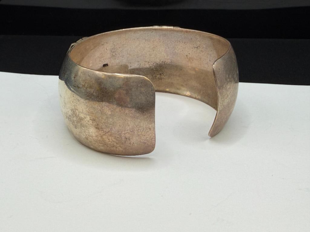 VINTAGE NAVAJO DESIGN STERLING SILVER ROUND STONE CABOCHON CUFF BRACELET - 3