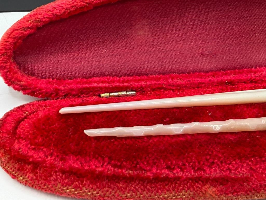 VICTORIAN JOSEPH GILLOT'S AND NW & BRO MARKED NIB DIP PENS WITH MOTHER OF PEARL HANDLES - 4