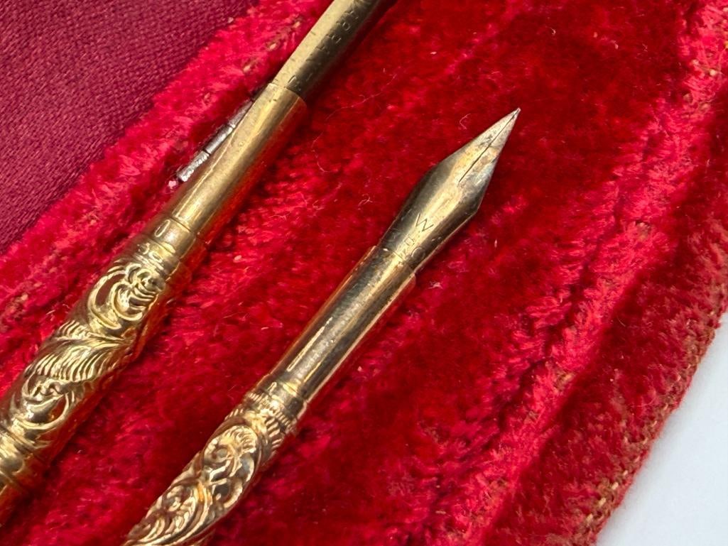 VICTORIAN JOSEPH GILLOT'S AND NW & BRO MARKED NIB DIP PENS WITH MOTHER OF PEARL HANDLES - 5
