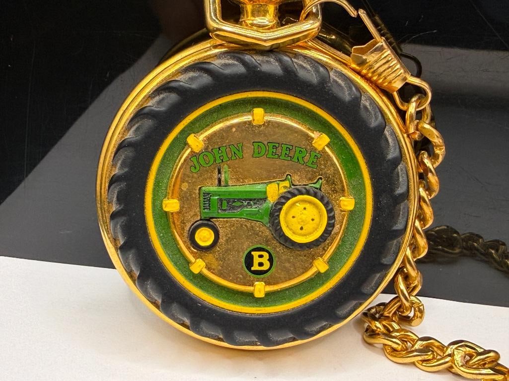 FRANKLIN MINT JOHN DEERE TRACTOR POCKET WATCH - 3