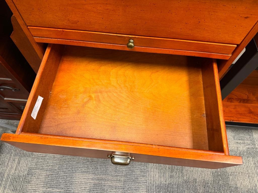CONTEMPORARY THREE-DRAWER ROLLING HOBBY / CRAFT CABINET - 10
