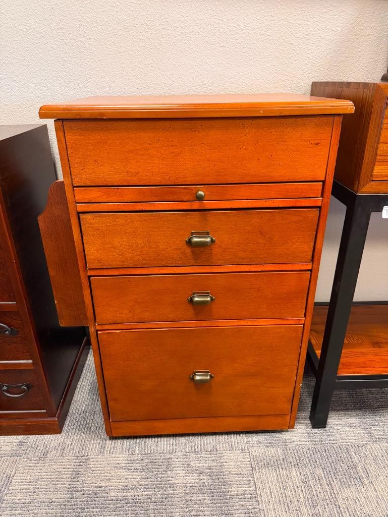 CONTEMPORARY THREE-DRAWER ROLLING HOBBY / CRAFT CABINET - 2