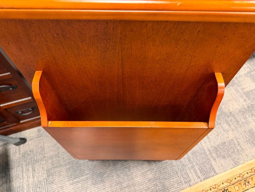 CONTEMPORARY THREE-DRAWER ROLLING HOBBY / CRAFT CABINET - 6
