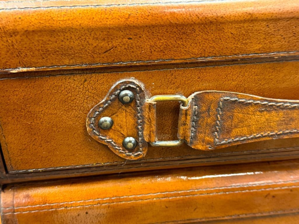 THE PALMER HOME COLLECTION VINTAGE STACKED LUGGAGE CHEST OF DRAWERS - 4