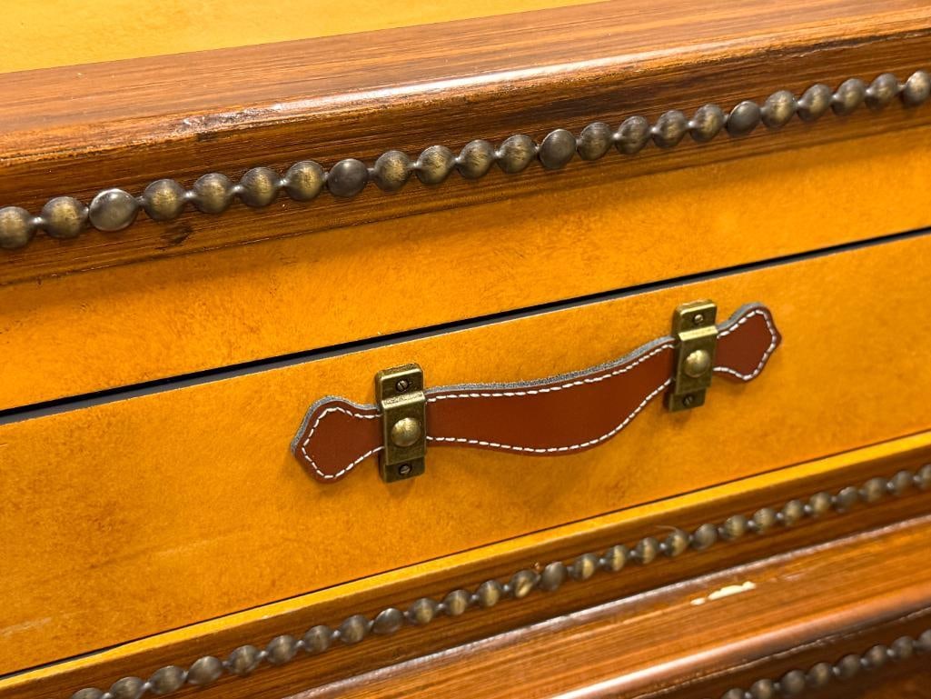 VINTAGE STYLED STACKED LUGGAGE SUITCASES ACCENT CHEST - 4