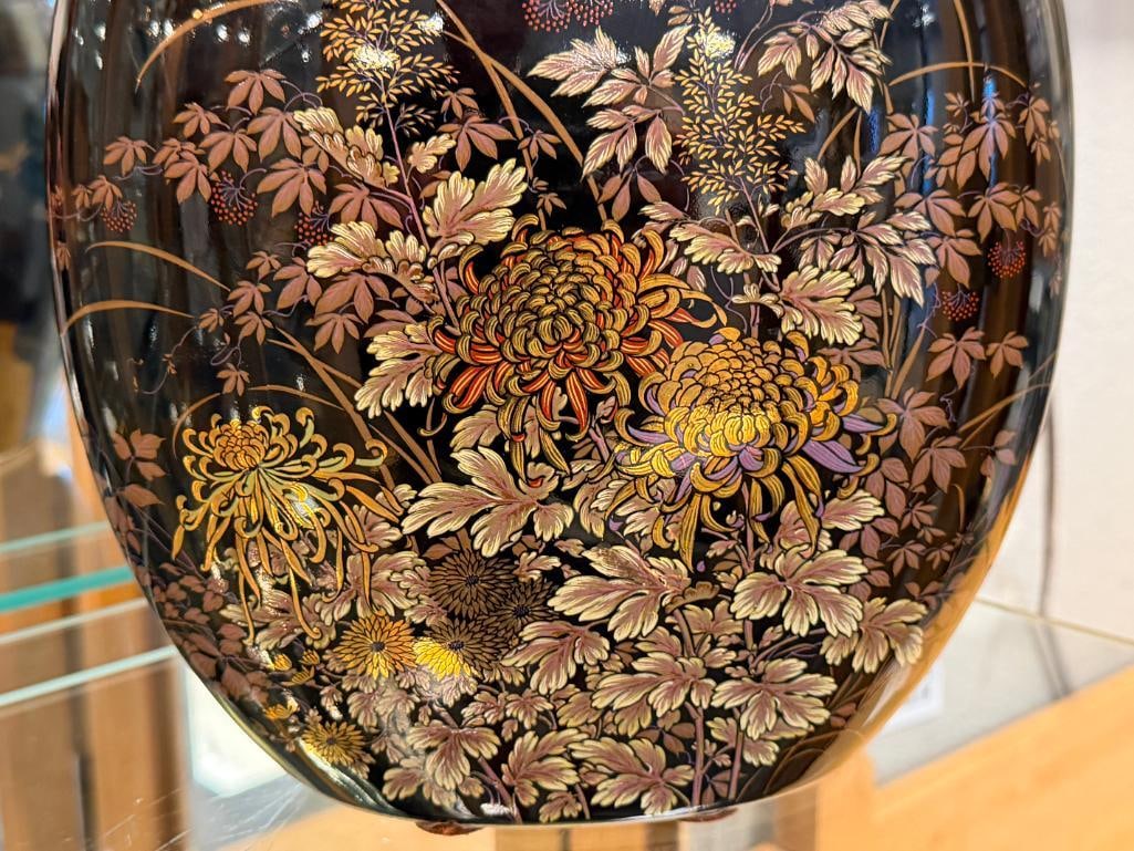 TOYO JAPAN BLACK MIRROR GLAZED CERAMIC VASE TENMOKU-KIKU MOTIF - 2