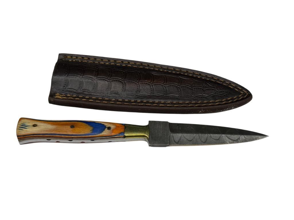 DAMASCUS STEEL FIXED BLADE DAGGER WITH DYED WOOD HANDLE WITH BRASS ACCENTS (1 of 7)