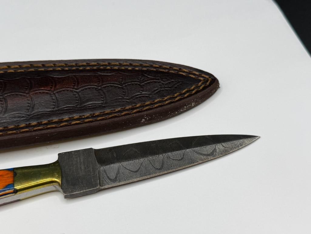 DAMASCUS STEEL FIXED BLADE DAGGER WITH DYED WOOD HANDLE WITH BRASS ACCENTS - 2