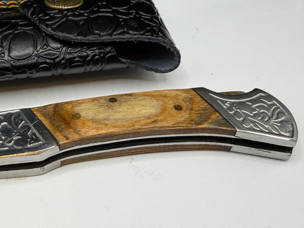 DAMASCUS STEEL FOLDING KNIFE WITH WOOD HANDLE - 4