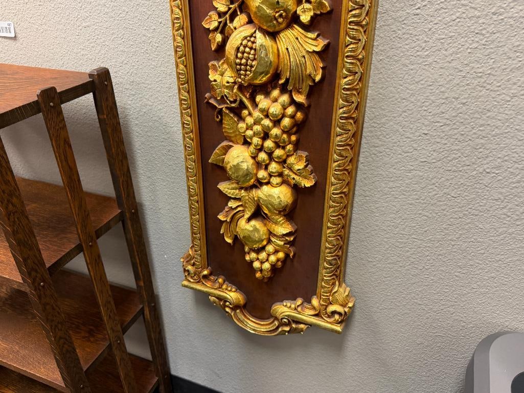 1974 SYRACUSE ORNAMENTAL CO HOLLYWOOD REGENCY STYLE HEVY RELIEF FRUIT PLAQUE NO. 7304 - 3