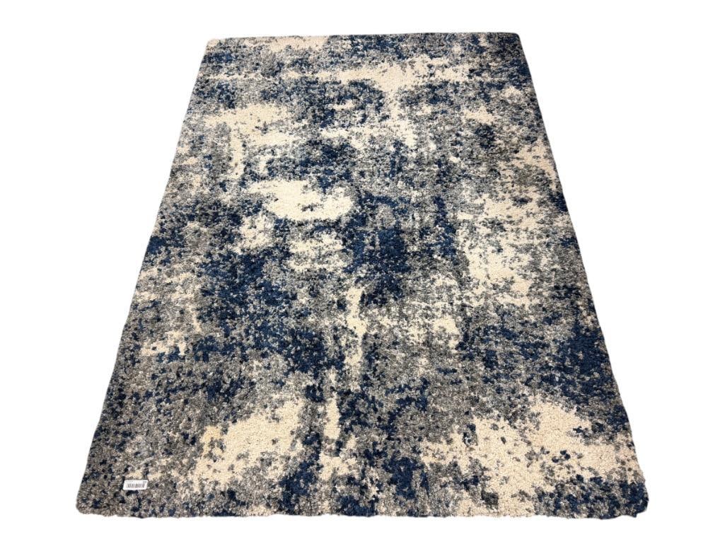 THOMASVILLE BALI LINE GARDA BLUE GRAY SHAG AREA RUG: 63" X 89"