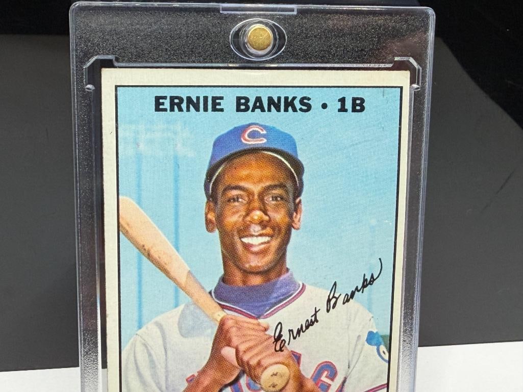 1967 TOPPS #215 ERNIE BANKS BASEBALL CARD - 2