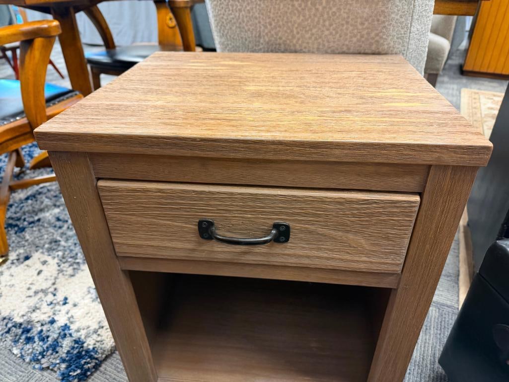BABY & CHILD RESTORATION HARDWARE SINGLE DRAWER NIGHT STAND WITH OPEN BOTTOM - 8