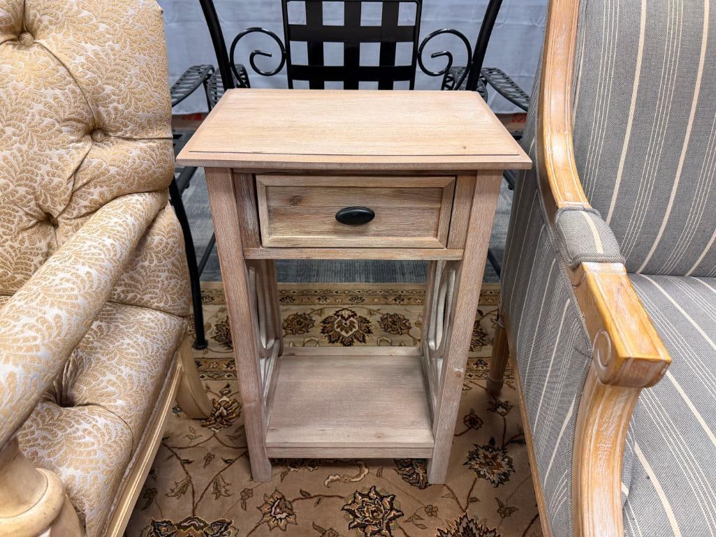 WHITE WASHED SINGLE DRAWER ACCENT TABLE WITH DECORATIVE SIDE PANELS - 2