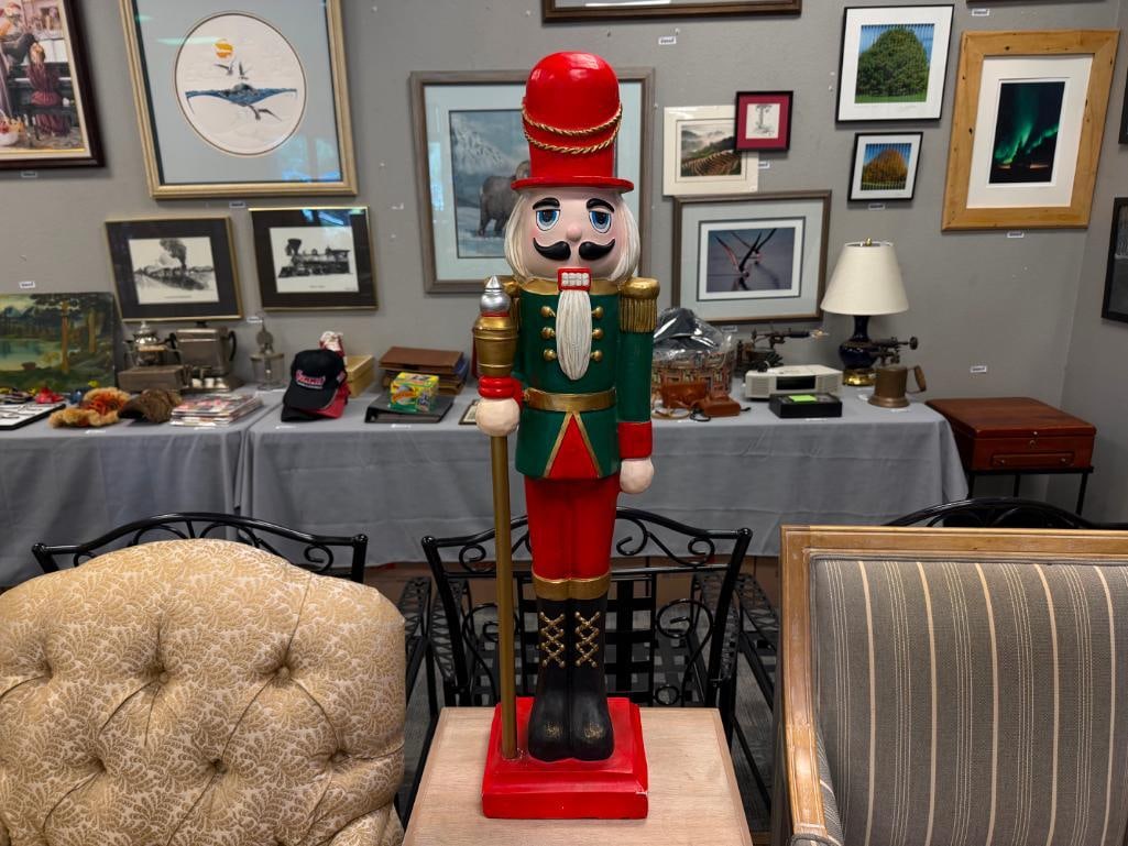 LARGE RESIN HAND PAINTED NUTCRACKER HOLIDAY DECOR SOLDIER STATUE - 2