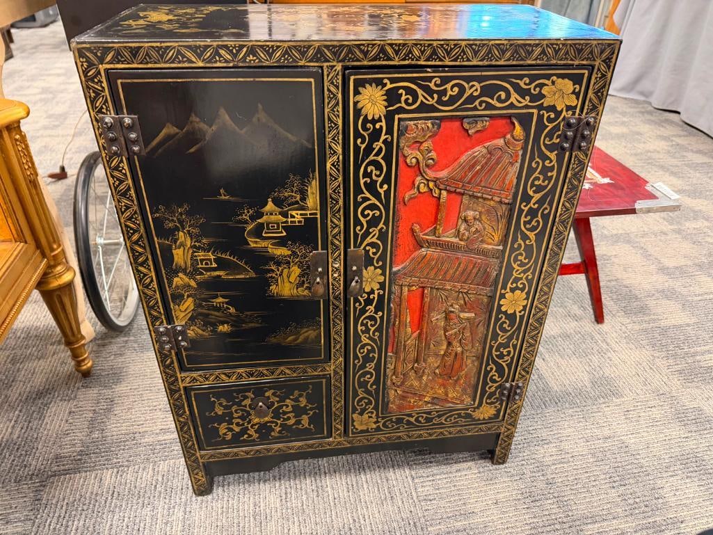 VINTAGE CHINESE BLACK LACQUERED ACCENT CABINET - 5