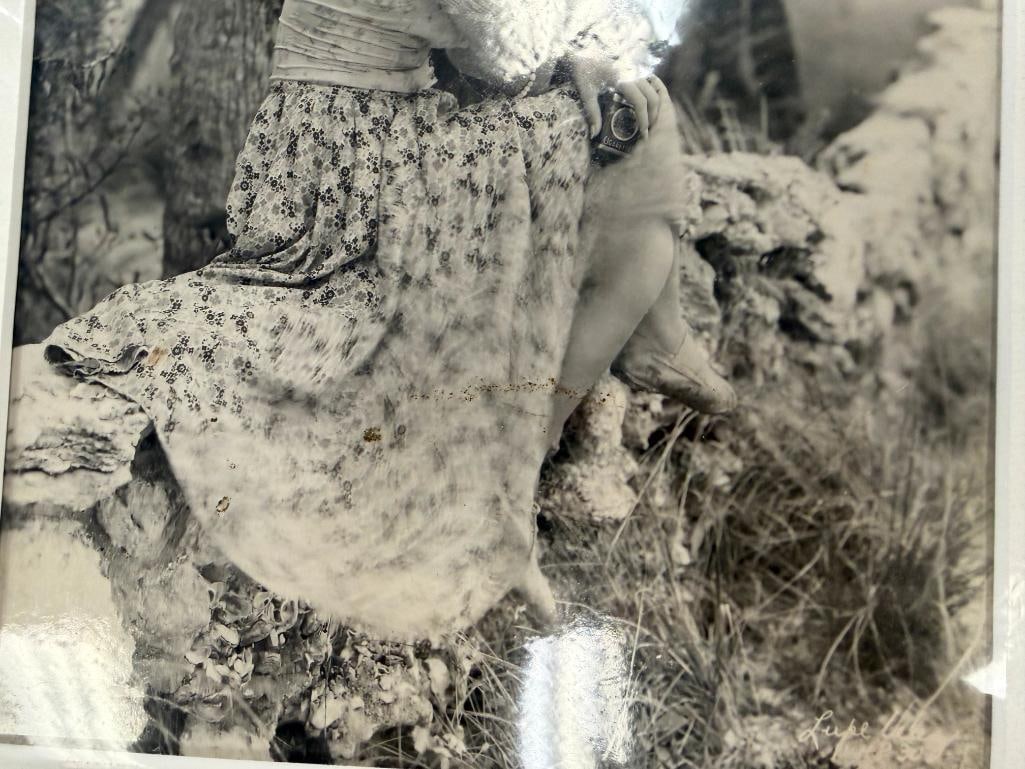 LUPE VELEZ 20TH CENTURY MEXICAN ACTRESS AUTOGRAPH AND BLACK AND WHITE PHOTOGRAPH - 8
