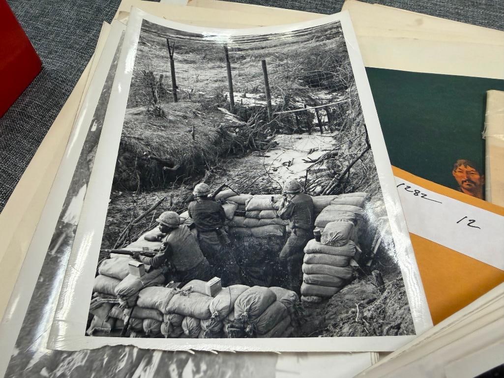 BLACK AND WHITE PHOTOGRAPHS FROM THE KOREAN WAR OVER 35 PHOTOS - 3