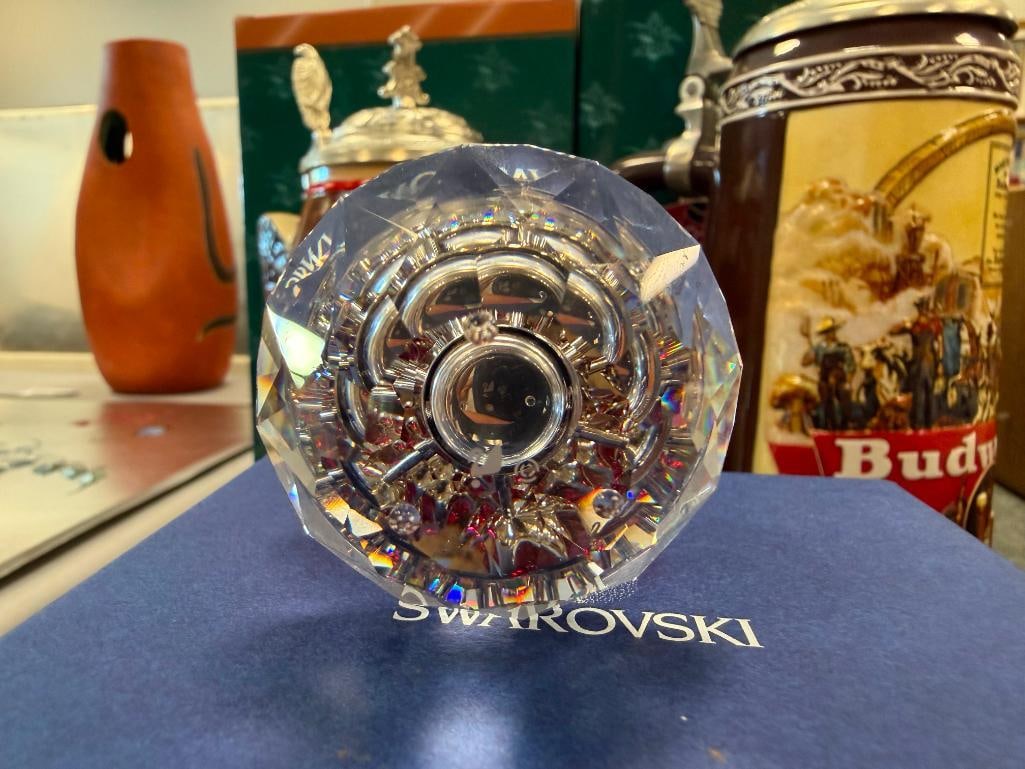 SWAROVSKI CRYSTAL SCS 15TH ANNIVERSARY VASE OF RED ROSES FIGURINE NO. 283394 RETIRED 2002 - 5