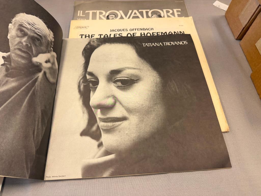 1970'S VINTAGE OPERA MAGAZINES - 6