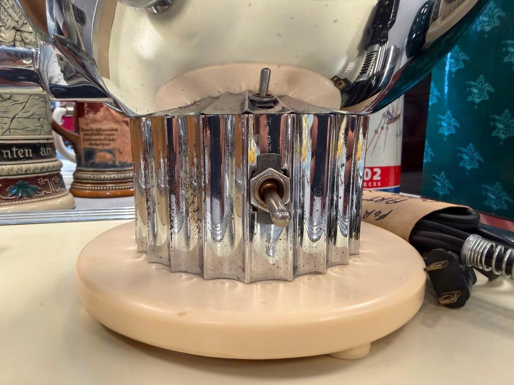 1938 ART DECO CHASE CORONET COFFEE SERVICE DESINGED BY WALTER VON NESSEN FOR CHASEBRASS AND COPPER - 19