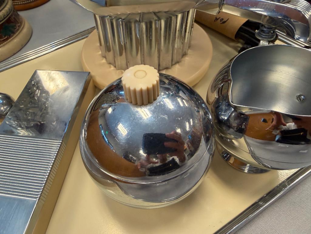 1938 ART DECO CHASE CORONET COFFEE SERVICE DESINGED BY WALTER VON NESSEN FOR CHASEBRASS AND COPPER - 9