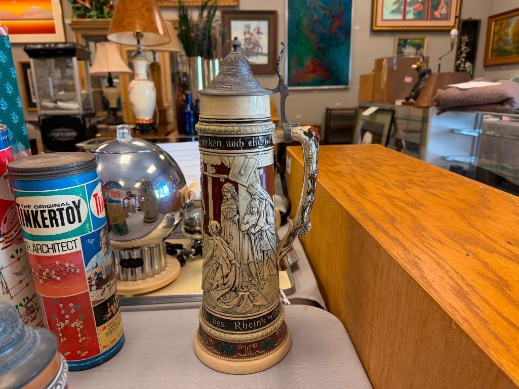 COLLECTION OF BEER STEINS AND TANKARD INCLUDES BMF / BAYERISCHEN METALLWARENFABRIK PORCELAIN STEIN - 19