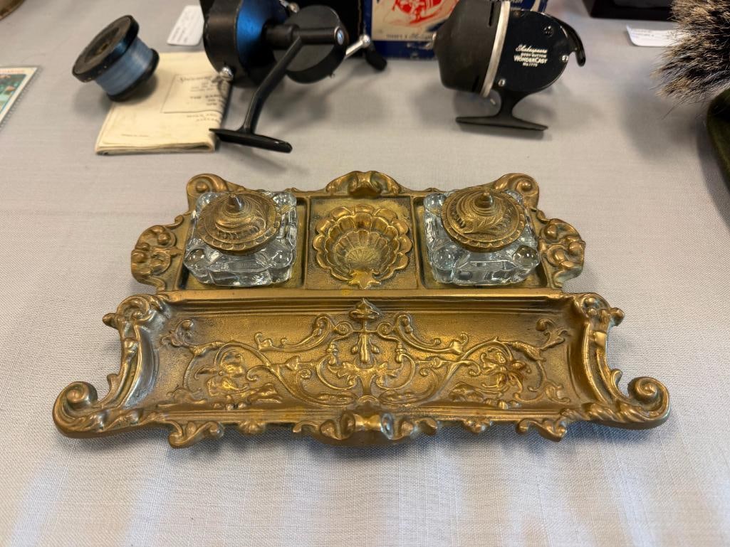 REPRODUCTION ORNATE VICTORIAN STYLED BRASS DUAL INKWELL WITH PEN HOLDER - 2