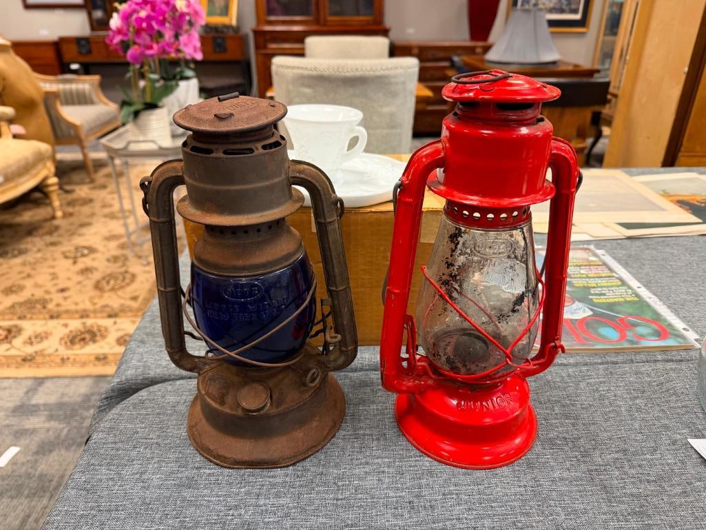 TWO KEROSENE OIL LANTERNS INCLUDING ANTIQUE DIETZ LITTLE WIZARD WITH BLUE GLASS GLOBE - 2