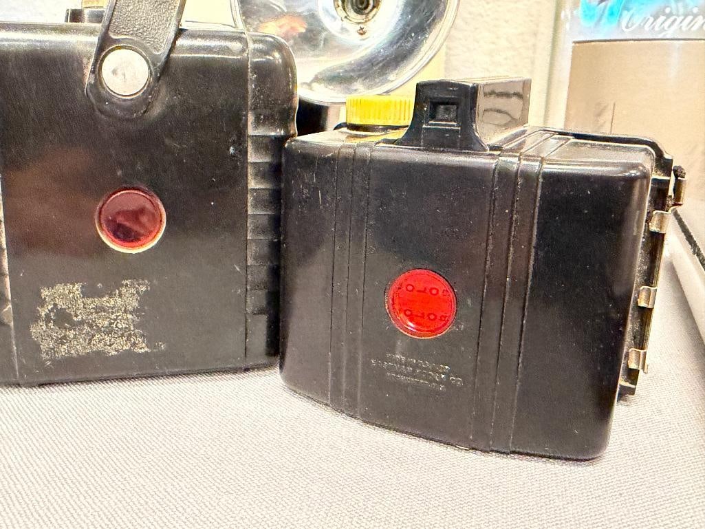 VINTAGE HERCO IMPERIAL EASTMAN KODAK CAMERAS BROWNIE HAWKEYE, BABY BROWNIE, STARMETER, STARMATIC - 10