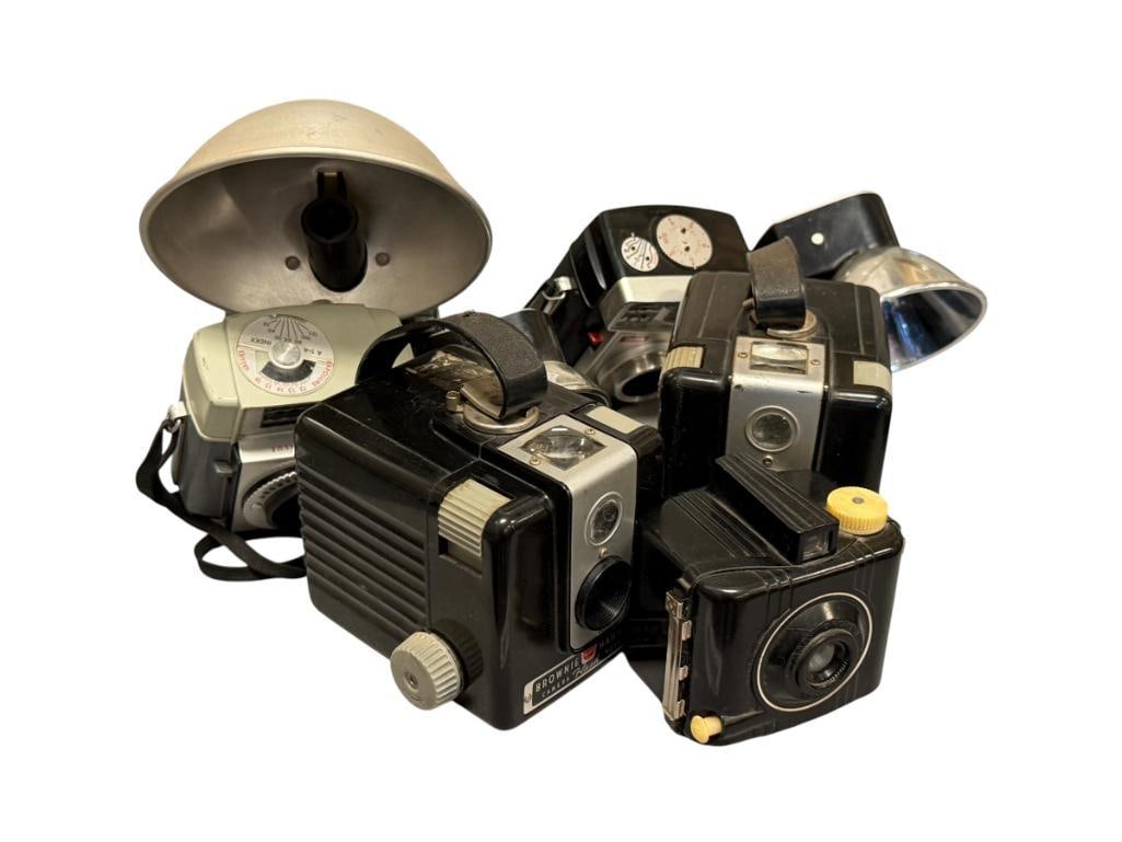 VINTAGE HERCO IMPERIAL EASTMAN KODAK CAMERAS BROWNIE HAWKEYE, BABY BROWNIE, STARMETER, STARMATIC (1 of 11)