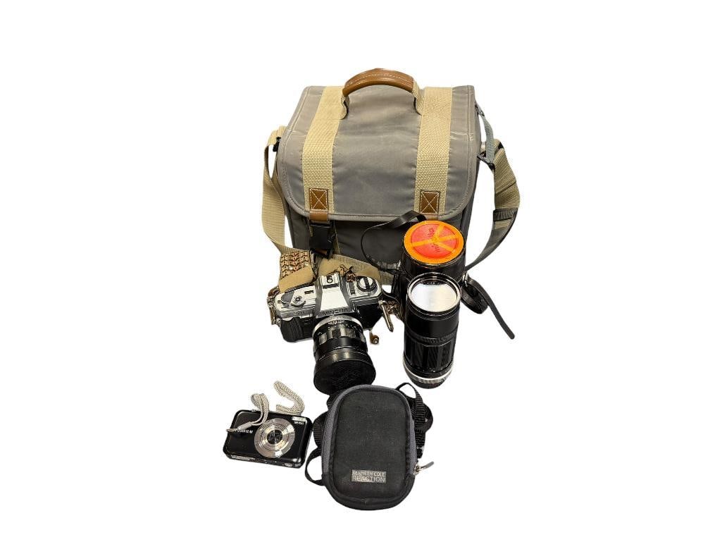 VINTAGE MINOLTA X-370 35MM SLR FILM CAMERA WITH LENSES AND ACCESORIES RELEASED IN 1984: INCLUDES MINOLTA MC TELE ROKKOR 1:45 200MM LENS, MINOLTA MC MACRO ROKKOR QF 7:35 50MM LENS PLUS CAMERA BAG AND ACCESSORIES, PLUS FUJI FILM 12MP JV100 DIGITAL CAMERA