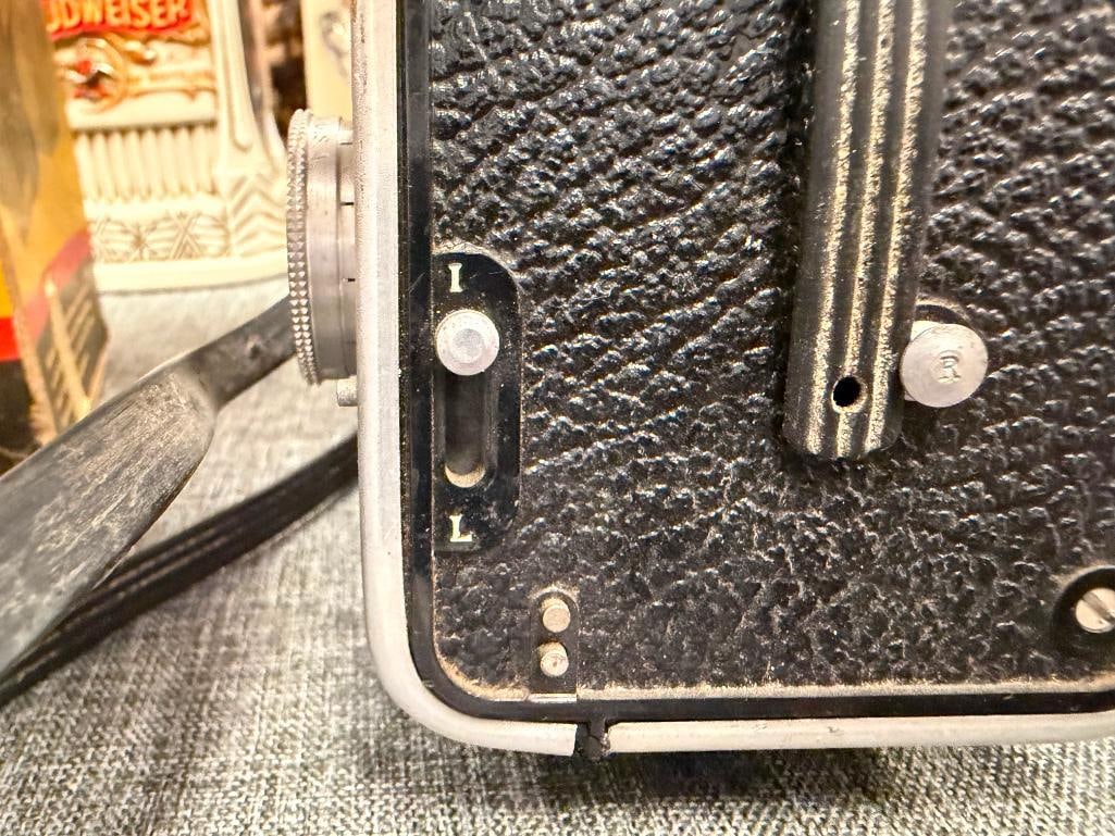MID-CENTURY KODAK DURAFLEX II AND IV TWIN LENS TLR STYLE CAMERAS CIRCA 1950'S - 1960'S - 8